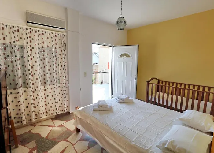 Maria Apartment Asíni